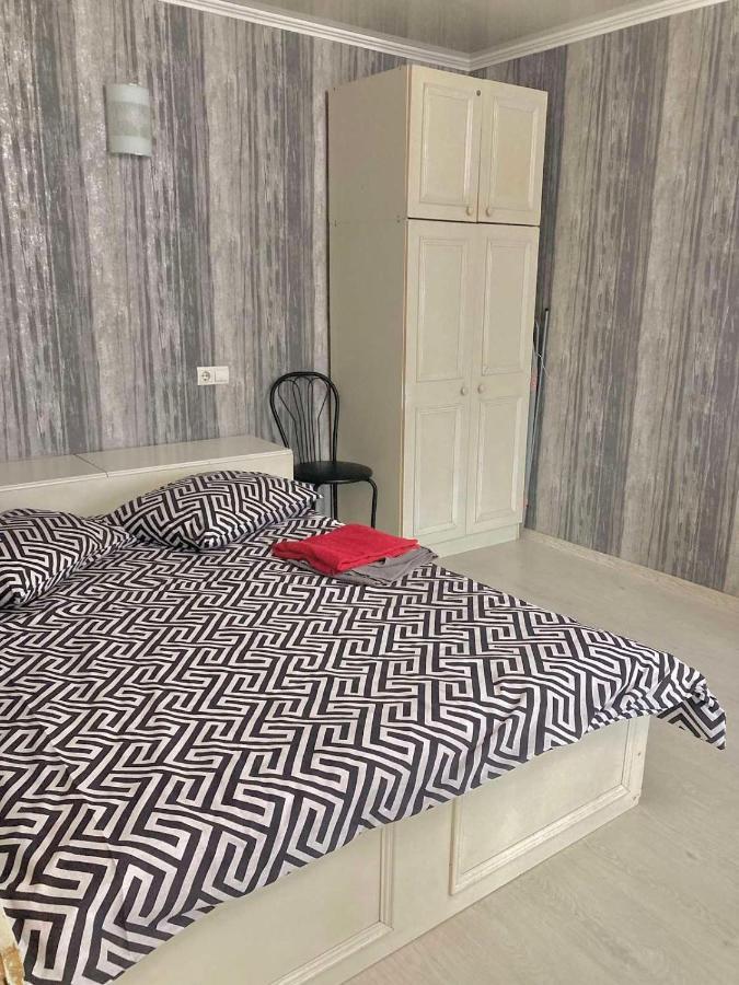 Apartment Квартира Ярослава Мудрого 克里沃罗格 外观 照片