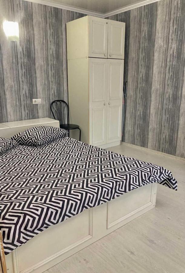 Apartment Квартира Ярослава Мудрого 克里沃罗格 外观 照片